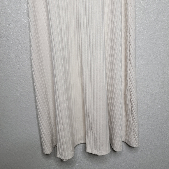 Old Navy Womens Cream Fit And Flare Ribbed Maxi Dress Size Medium - Picture 6 of 10